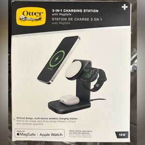 OtterBox MagSafe Compatible 3-IN1 BLACK Charging Station NEW